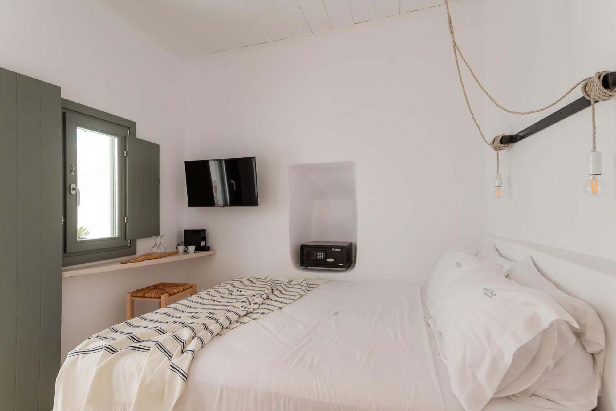 Aniko Suites White Alley Mykonos Town ภายนอก รูปภาพ