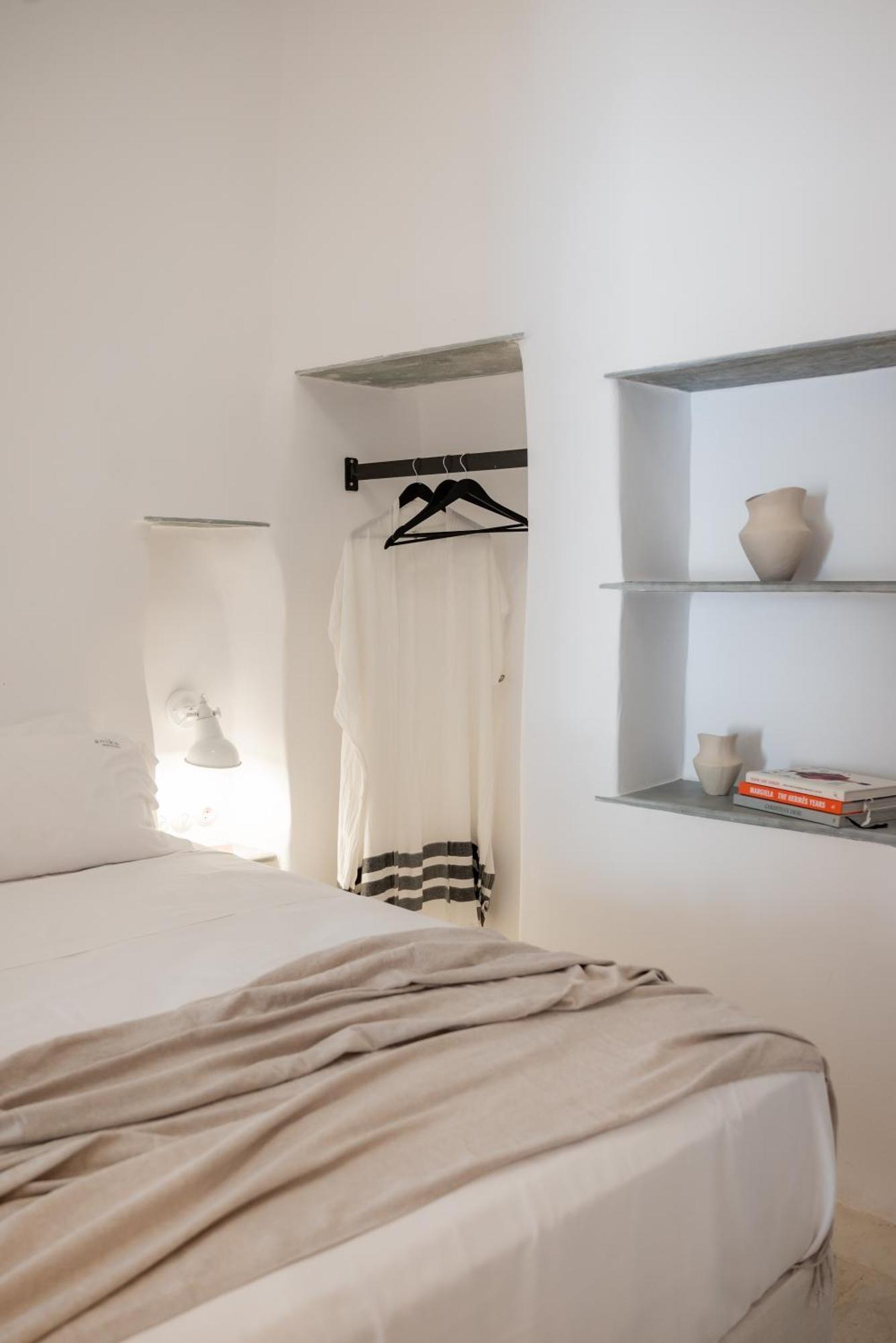 Aniko Suites White Alley Mykonos Town ภายนอก รูปภาพ