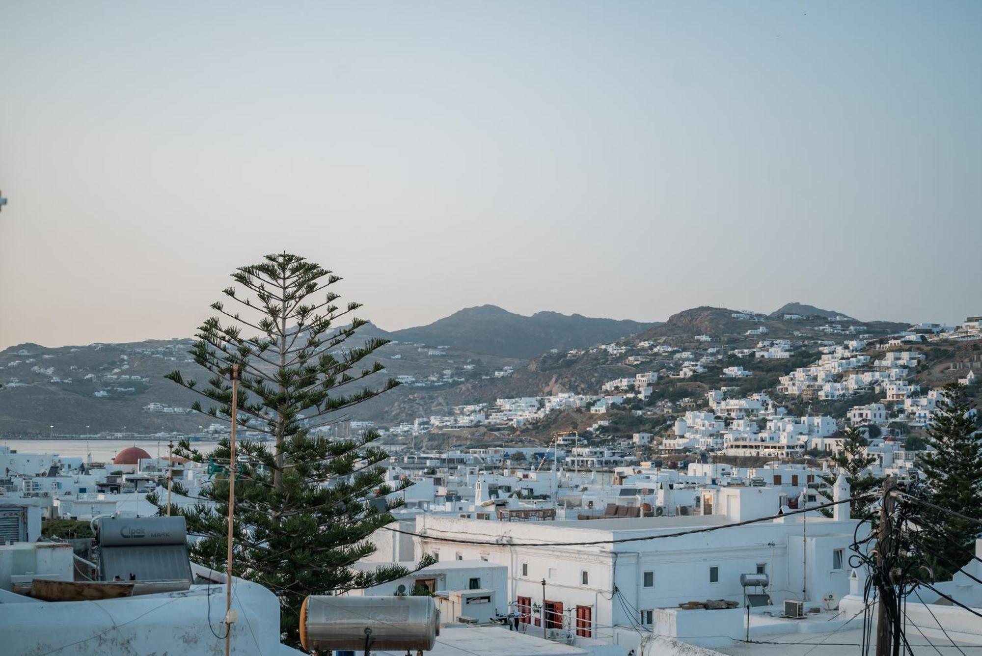 Aniko Suites White Alley Mykonos Town ภายนอก รูปภาพ